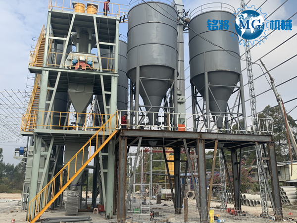 干粉攪拌機(jī)在外流設(shè)施上的檢修測(cè)試 干粉攪拌機(jī)在外流設(shè)施上的檢修測(cè)試