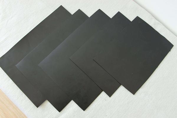 LDPE土工膜的優(yōu)點(diǎn)與缺點(diǎn)詳解  第1張