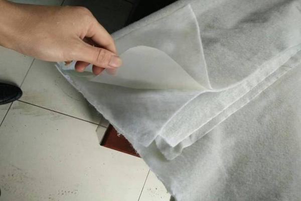 復(fù)合土工膜和sbs哪個耐曬性好  第3張